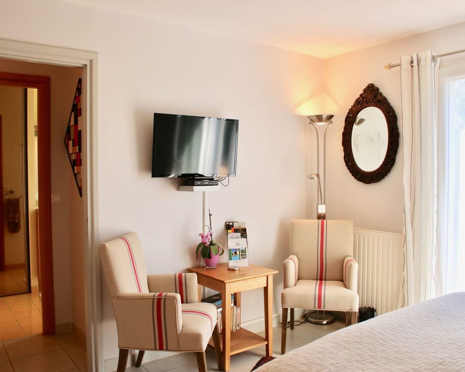 Deluxe Double or Twin Room, Ensuite (Deluxe room) | Free WiFi
