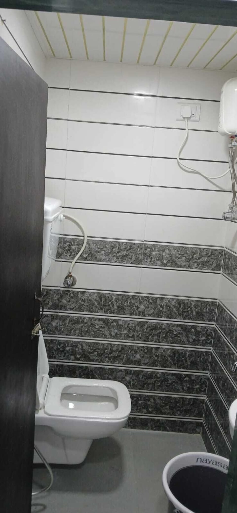 Double Room, City View | Bathroom | Towels