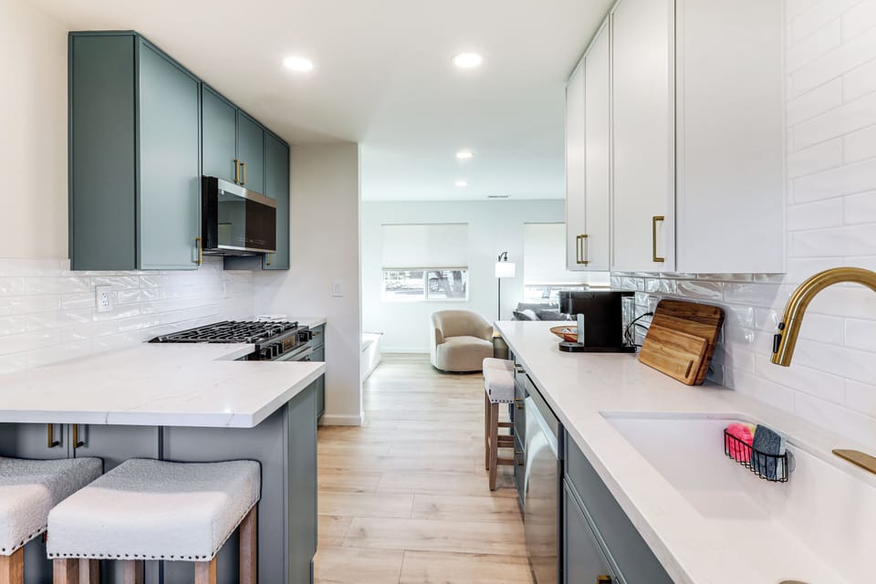 House (3 Bedrooms) | Interior