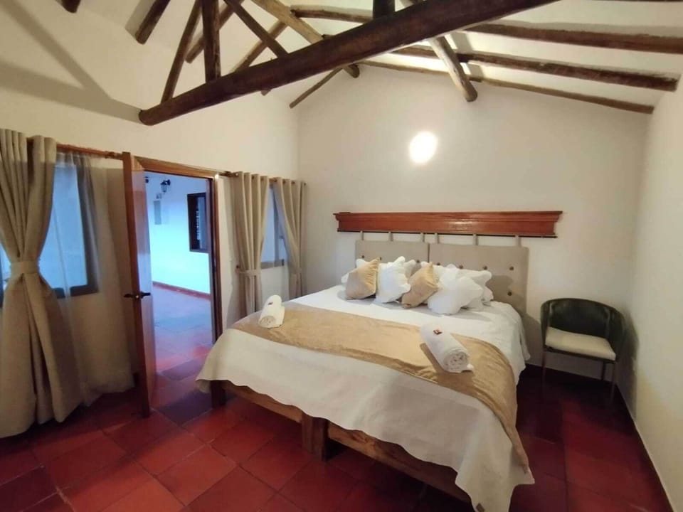Standard Double Room | Iron/ironing board, free WiFi