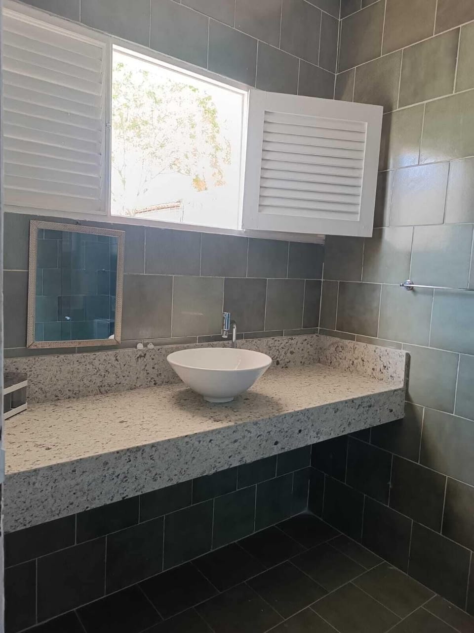 Superior Room, Balcony, Pool View | Bathroom | Towels, toilet paper