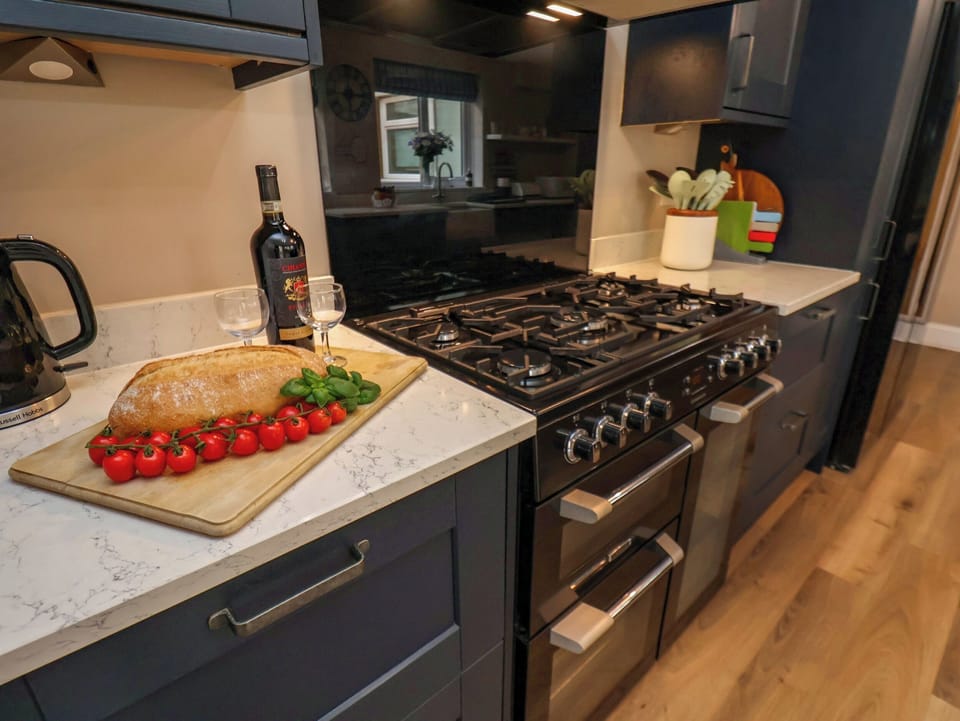 Microwave, dishwasher, toaster, cookware/dishes/utensils