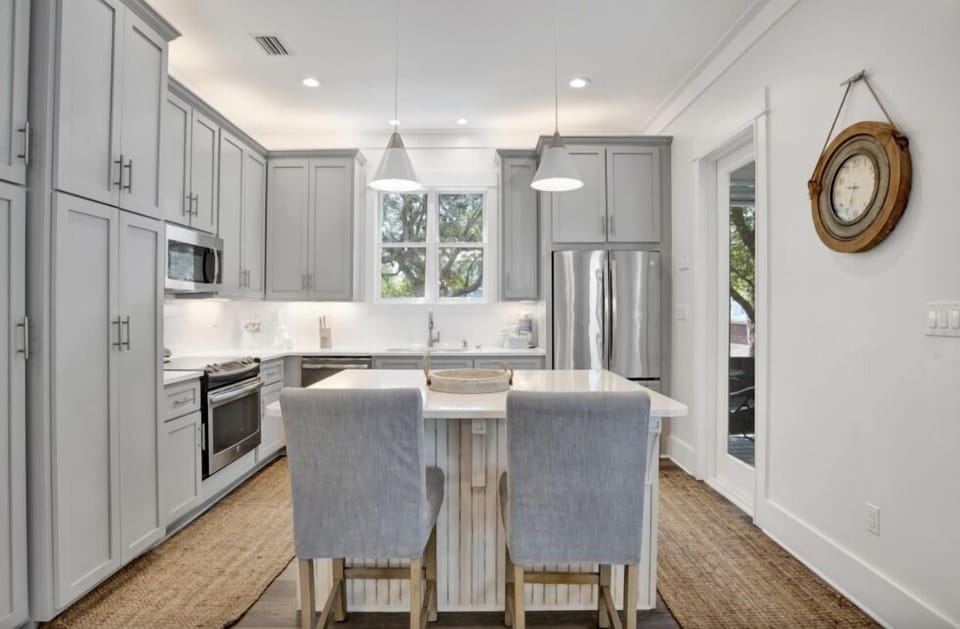 House, Multiple Beds (Sandy Toes on Parks Edge) | Private kitchen