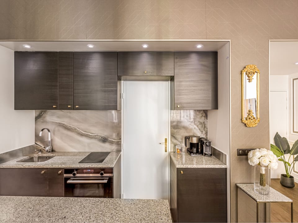 Apartment | Private kitchen | Fridge, microwave, oven, stovetop