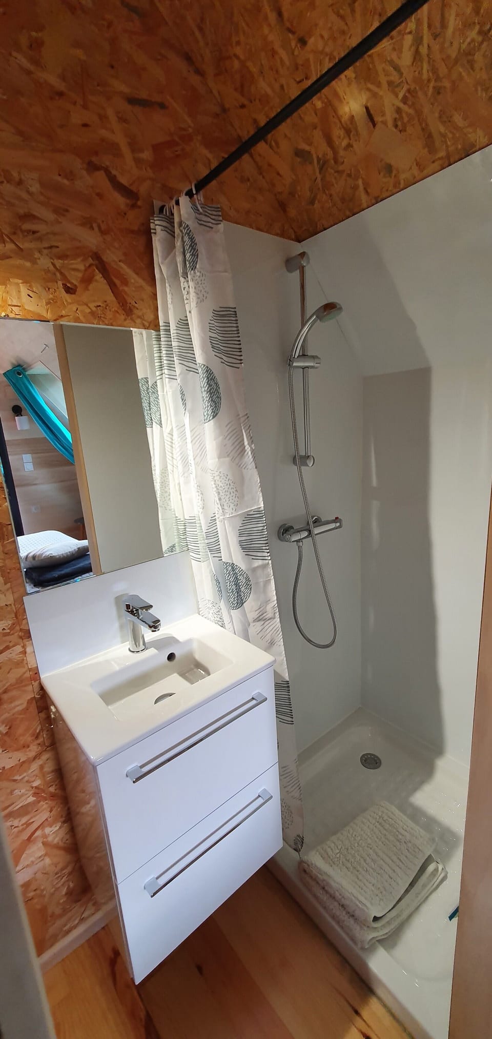 Chalet, Garden View | Bathroom | Slippers
