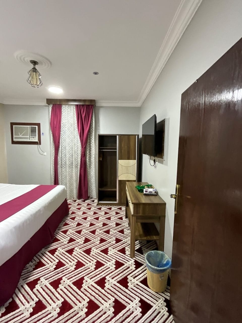 Family Room | WiFi (free)