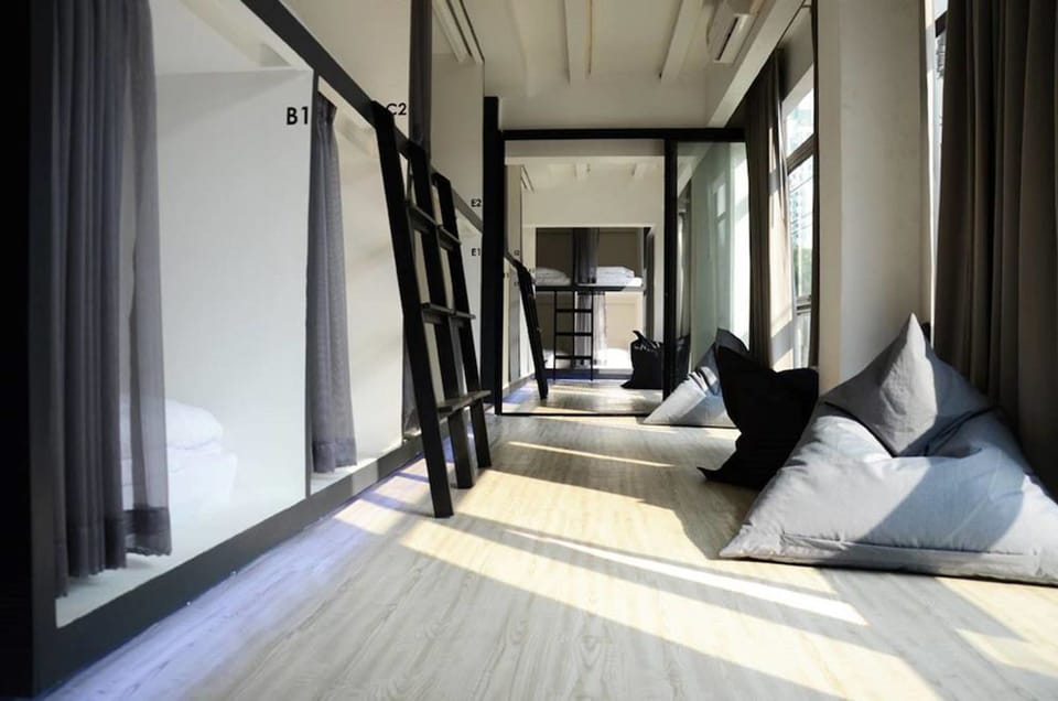 Shared Dormitory | In-room safe, free WiFi, bed sheets