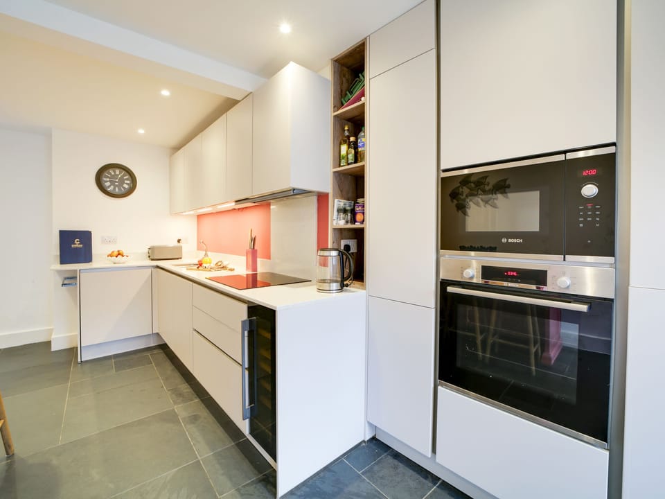 Dishwasher, cookware/dishes/utensils