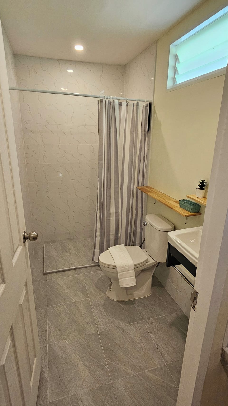 Deluxe Villa | Bathroom