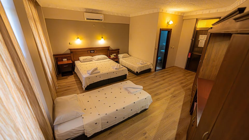 Classic Quadruple Room, Balcony | Desk, free WiFi