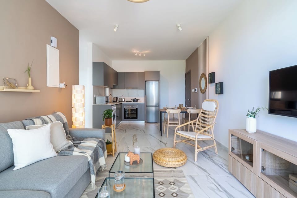 Apartment, 1 Double Bed with Sofa bed, Kitchen, City View | Living room | Smart TV, Netflix, streaming services