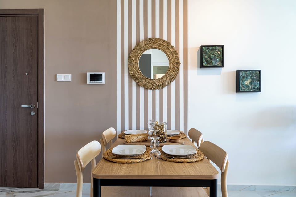 Apartment, 1 Double Bed with Sofa bed, Kitchen, City View | In-room dining