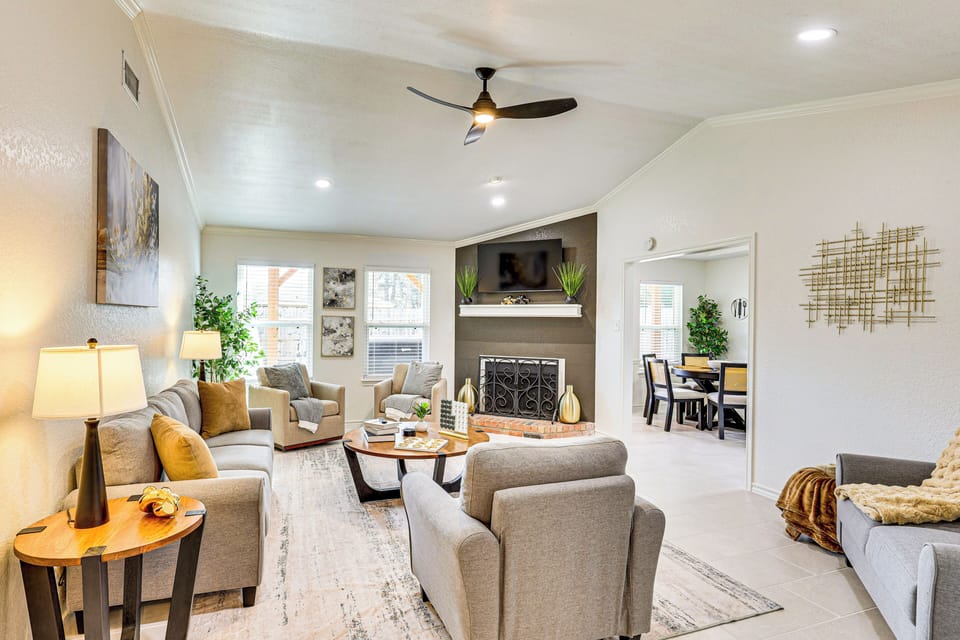 House (3 Bedrooms) | Interior