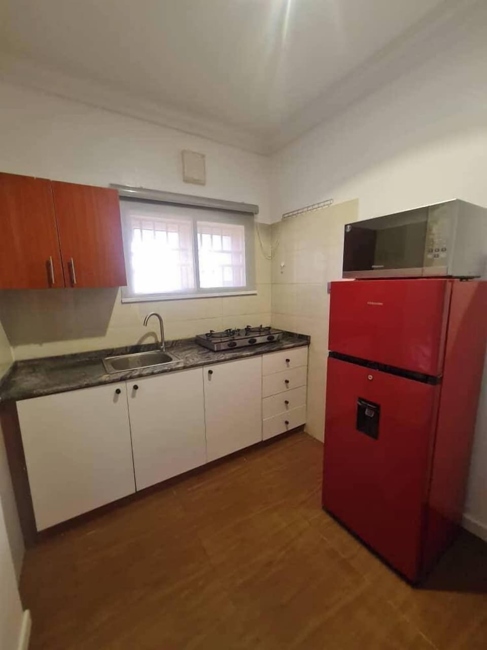 Superior Apartment, Balcony, City View | Private kitchen | Fridge, microwave, oven, stovetop