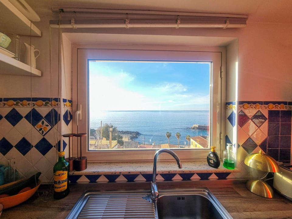 Duplex, Sea View | Private kitchen