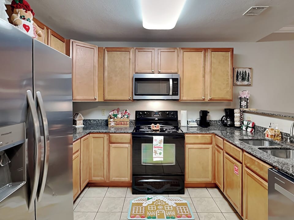 Condo (3 Bedrooms) | Property amenity