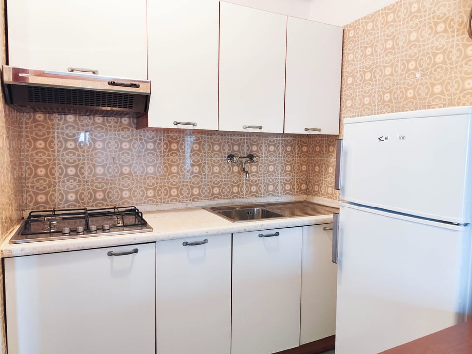 Apartment, 1 Bedroom, Balcony, City View | Interior