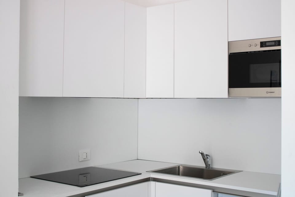 Apartment, 1 Bedroom, Balcony, City View | Interior