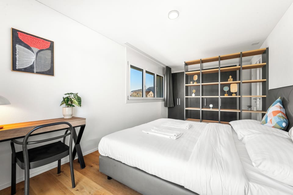 Apartment, Non Smoking, Balcony | Iron/ironing board, WiFi (free), bed sheets