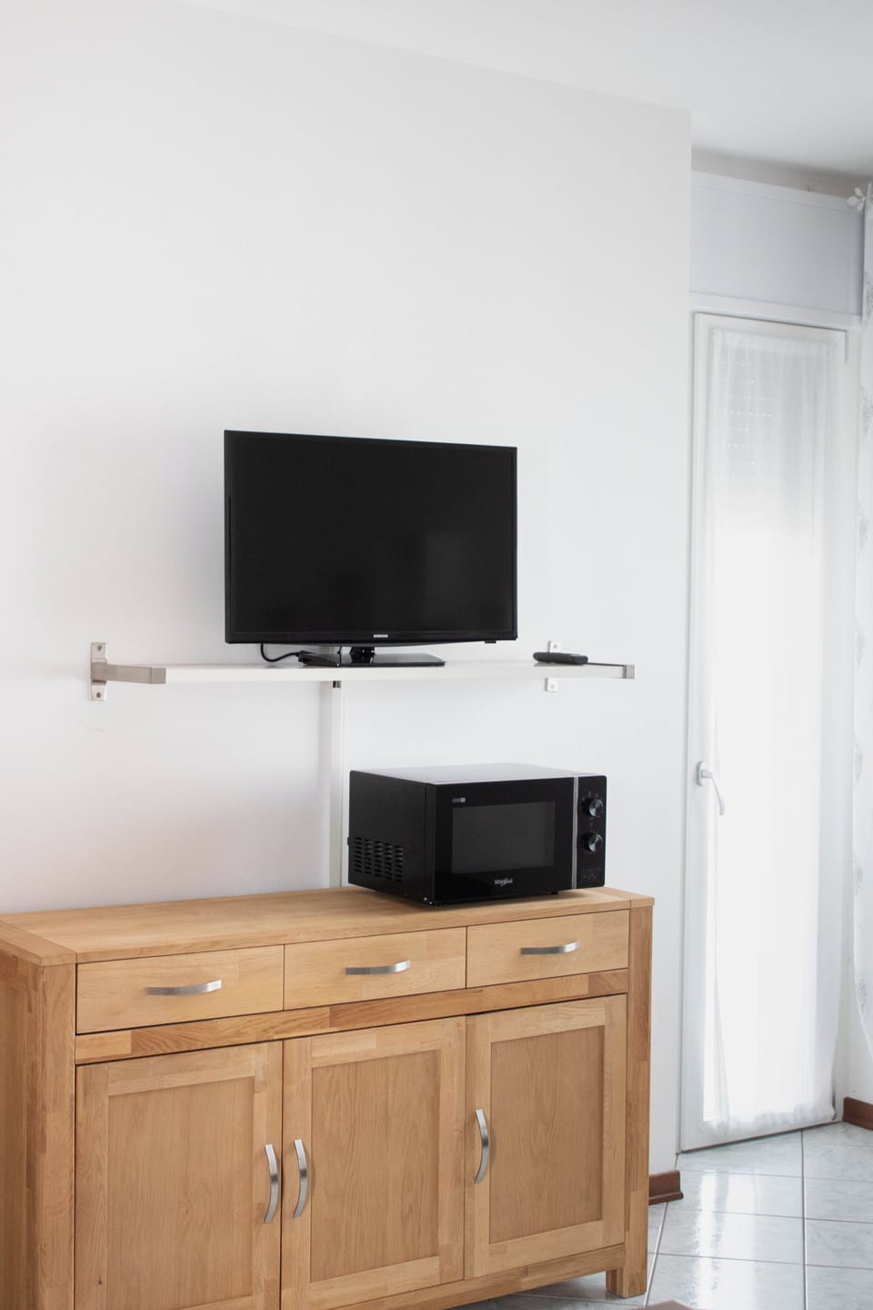 Apartment, 1 Bedroom, Balcony, City View | Room amenity