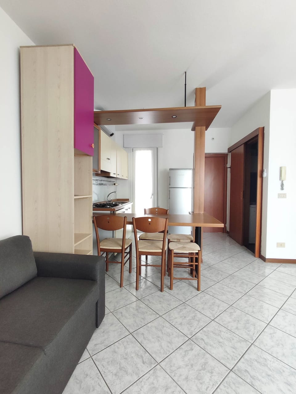 Apartment, 1 Bedroom, Balcony, City View | Living room