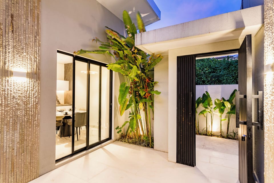 Luxury Villa, 1 King Bed, Private Pool | Desk, laptop workspace, free WiFi