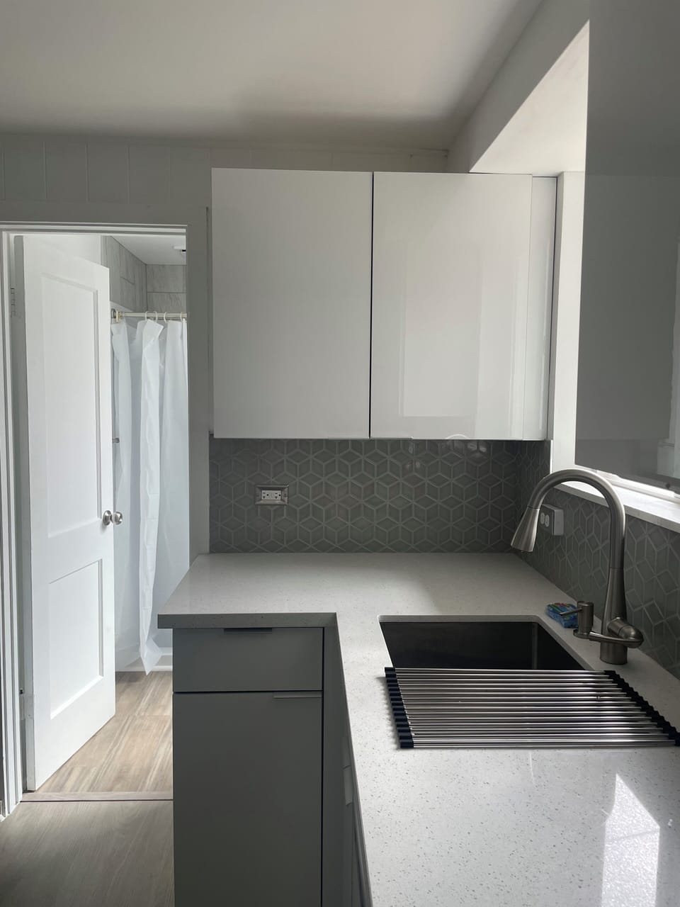 Comfort Duplex | Private kitchen | Oven, stovetop, dishwasher, rice cooker