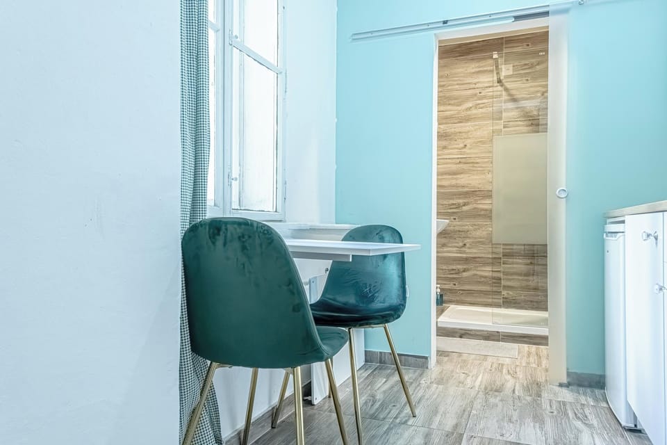 Basic Apartment | Iron/ironing board (on request), WiFi (free)