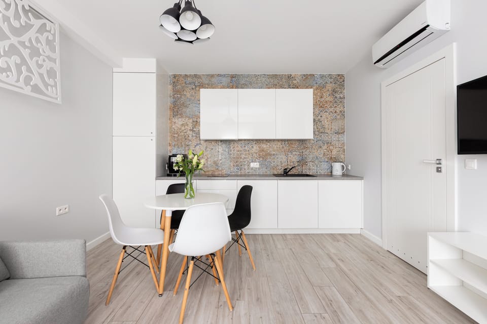 Apartment | Dining