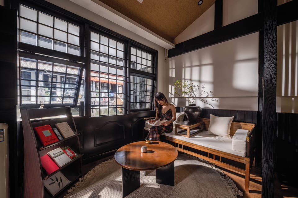 Luxury Double Room, Hill View | Living area | 65-inch flat-screen TV with satellite channels