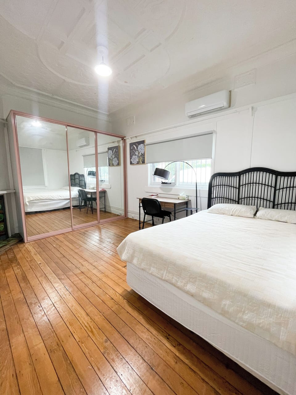 Deluxe Room | Desk, laptop workspace, free WiFi