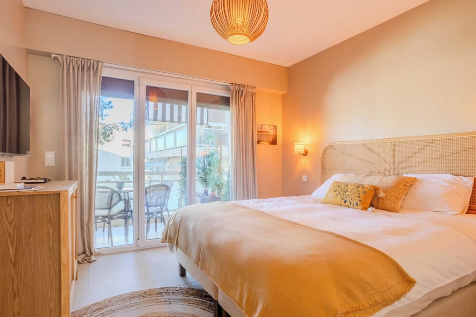 Apartment | 1 bedroom, laptop workspace, iron/ironing board, bed sheets