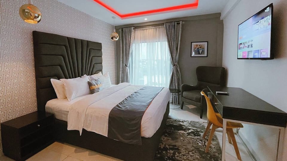 Economy Room, Balcony, City View | Desk, laptop workspace, soundproofing, free WiFi