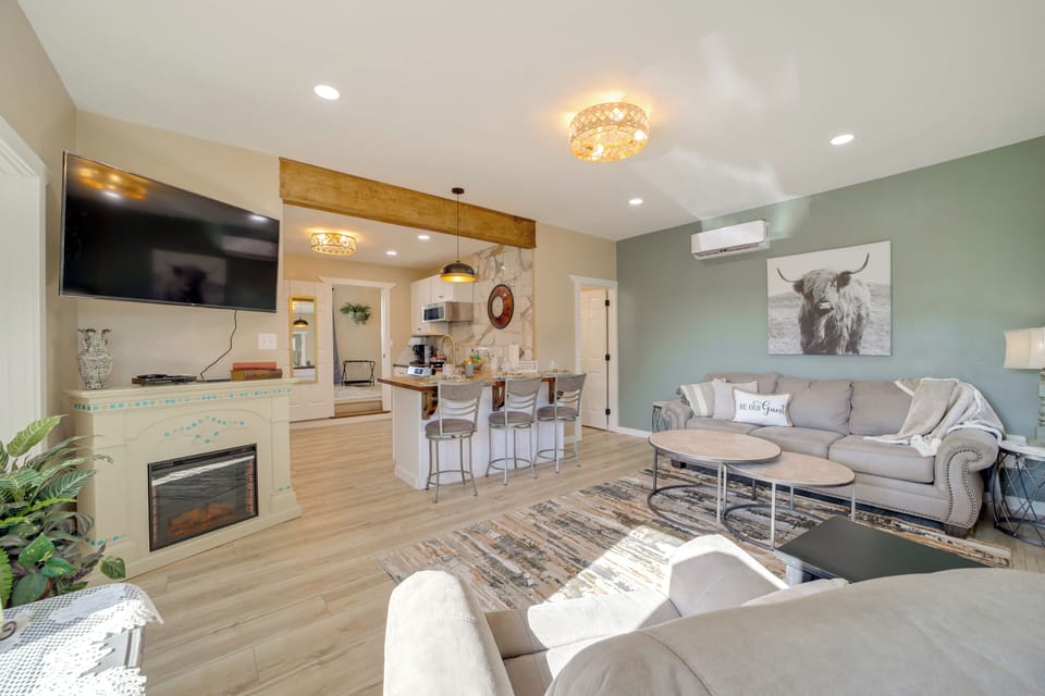 House (2 Bedrooms) | Interior