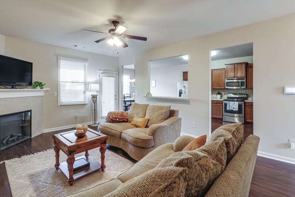 Apartment (3 Bedrooms) | Front of property