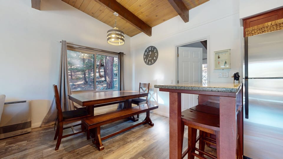 Condo, 3 Bedrooms | Dining