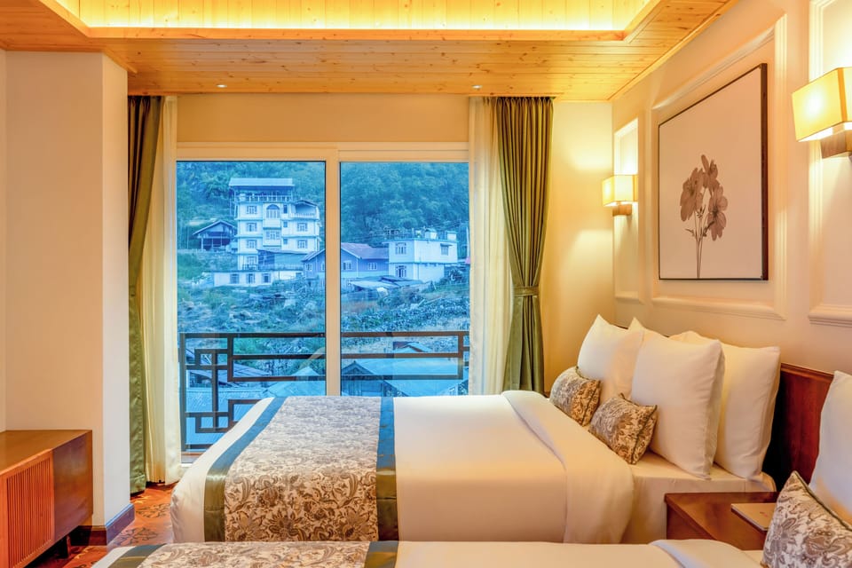 Family Double Room, Balcony, Valley View | Desk, laptop workspace, iron/ironing board (on request), WiFi (free)