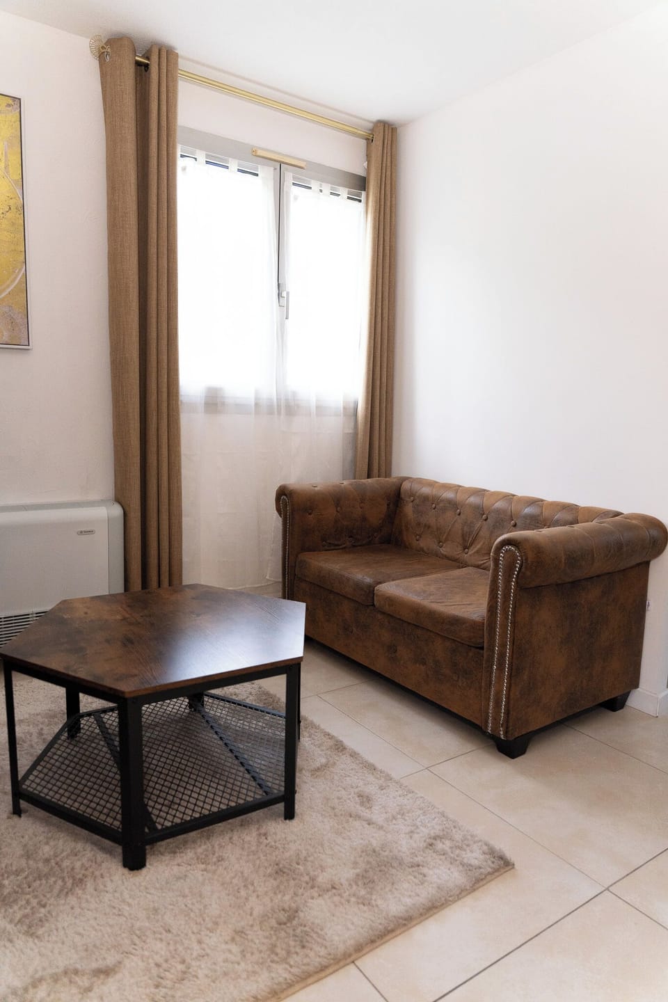 Comfort Room | Blackout drapes, iron/ironing board, free WiFi, bed sheets