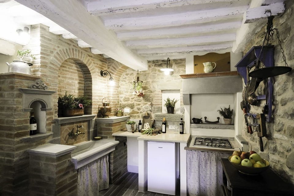 Apartment (2 Bedrooms) | Private kitchen | Fridge, microwave, oven, stovetop