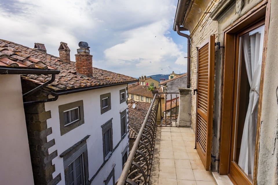 Apartment (4 Bedrooms) | Balcony
