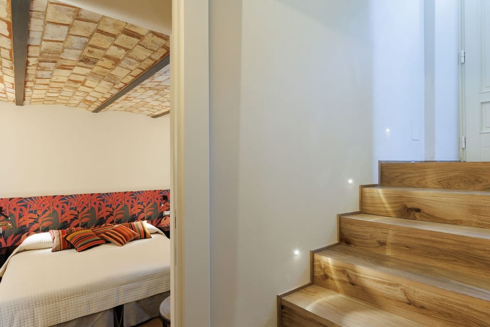 3 bedrooms, iron/ironing board, bed sheets