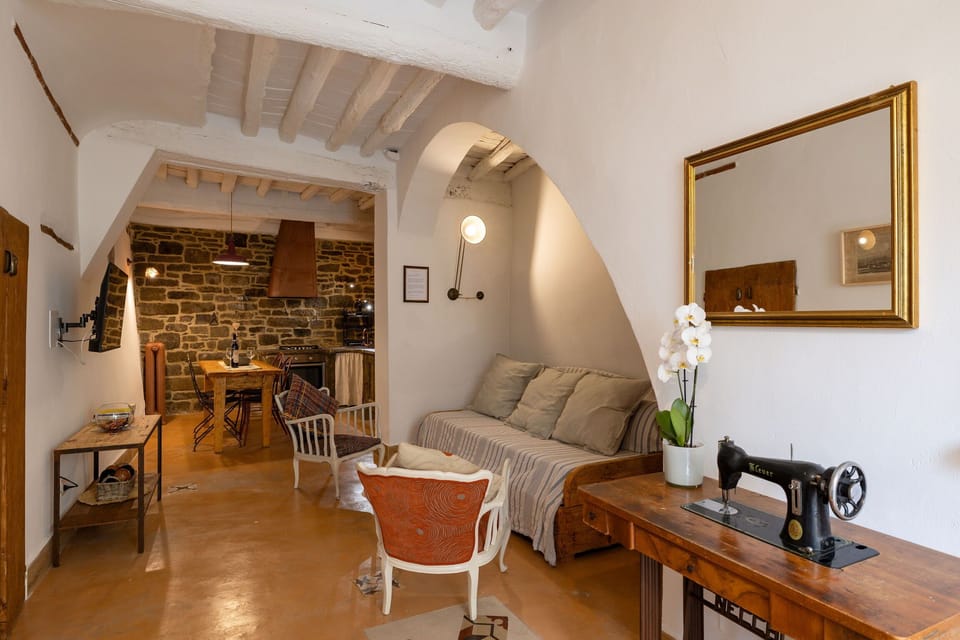 Apartment (2 Bedrooms) | In-room dining