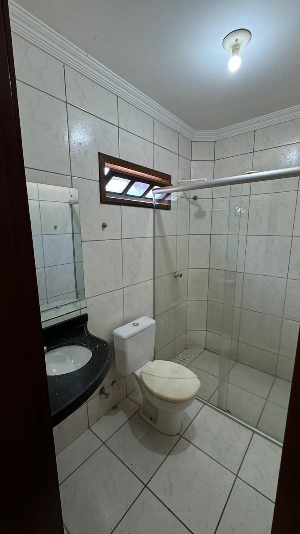 Shower, free toiletries, towels, toilet paper
