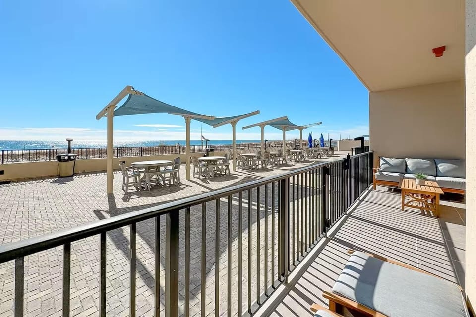 Condo, Multiple Beds (Phoenix 10 114) | Outdoor dining