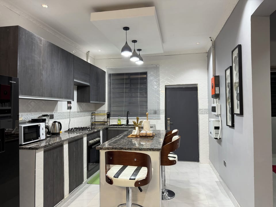 Apartment, 2 Bedrooms, Accessible, Smoking | Interior