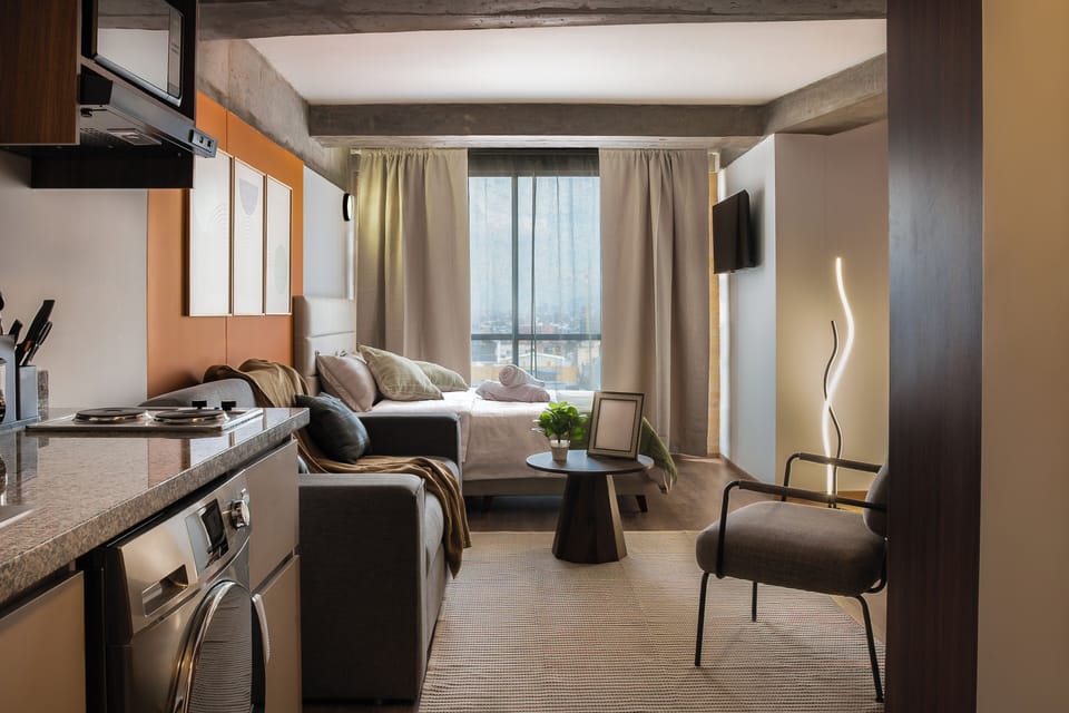 Design Loft, 1 Double Bed, Kitchen, City View | Premium bedding, blackout drapes, iron/ironing board, free WiFi