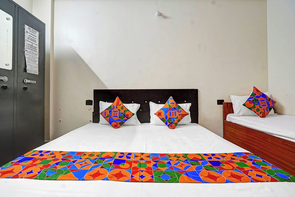 Egyptian cotton sheets, premium bedding, in-room safe, WiFi (free)