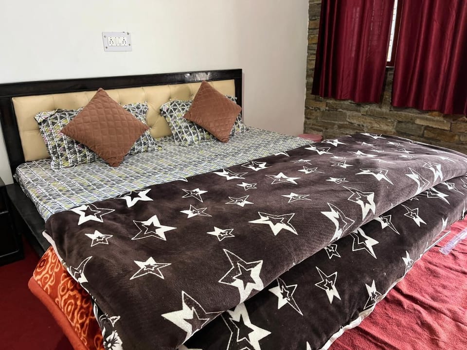 Comfort Double Room, Balcony, Mountain View | Premium bedding, desk, laptop workspace, bed sheets