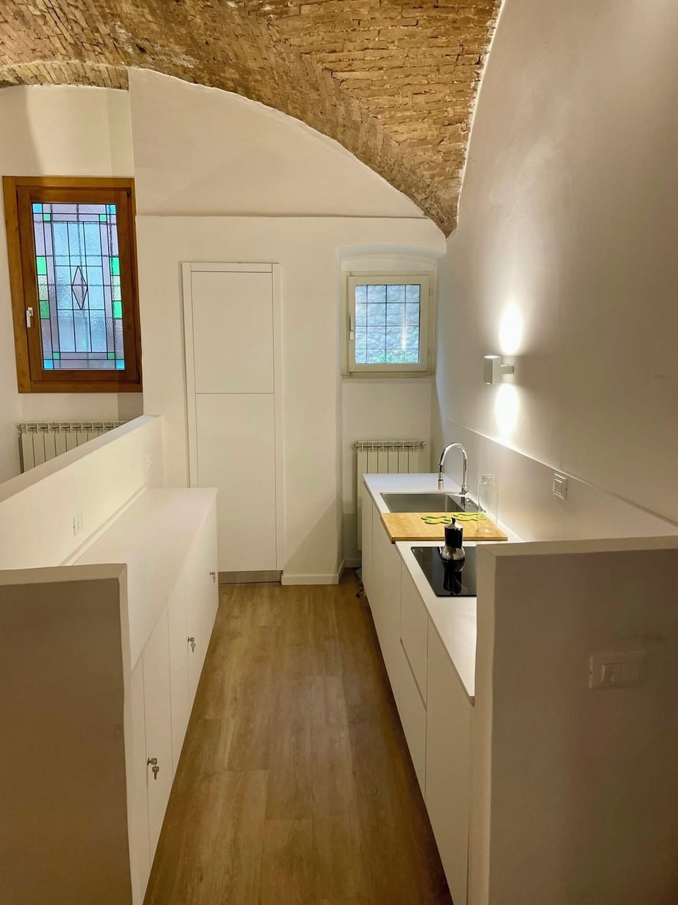 Deluxe Apartment, Garden View | Private kitchen | Fridge, microwave, stovetop, dishwasher