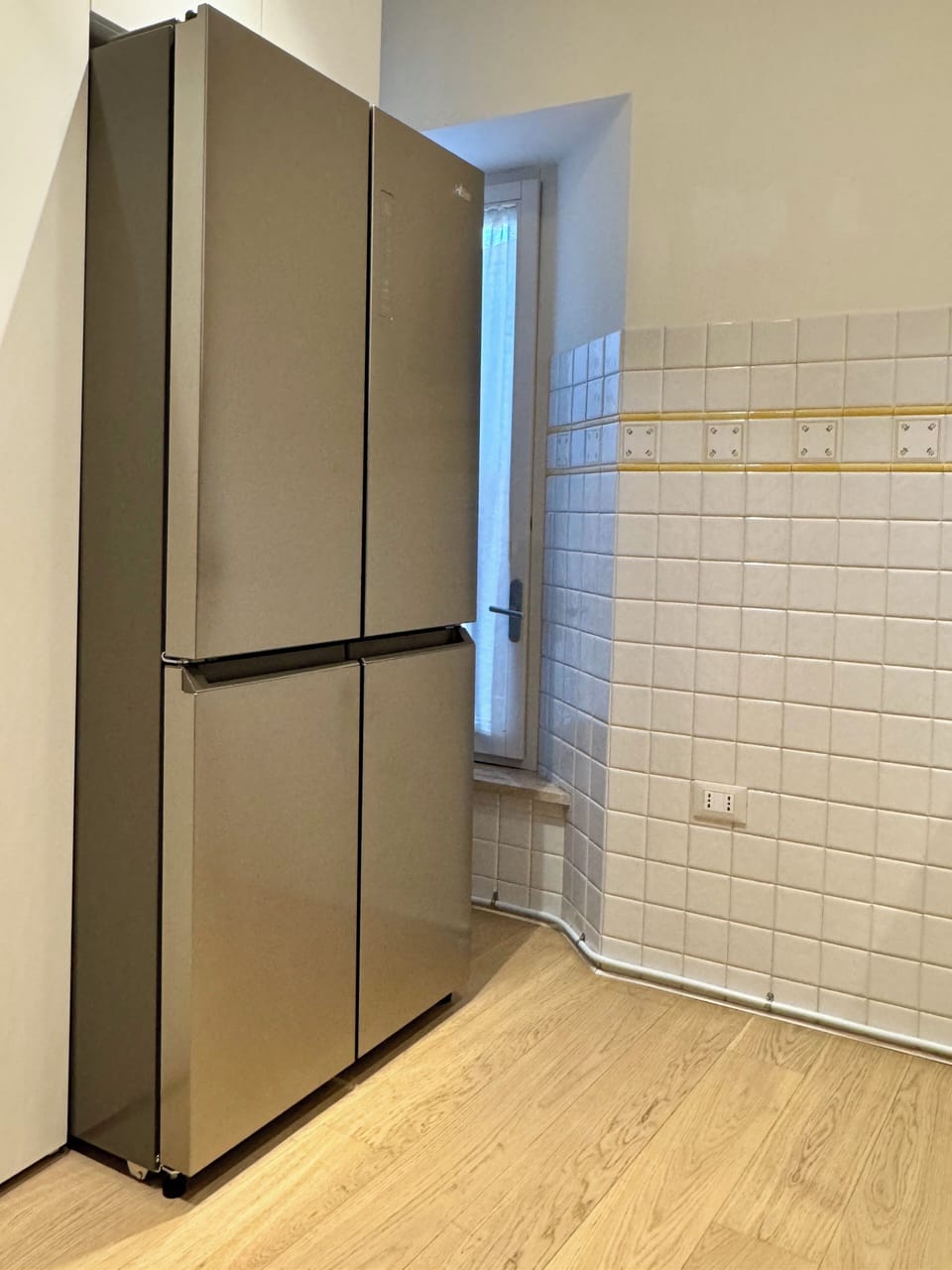 Luxury Apartment, City View | Private kitchen | Fridge, microwave, stovetop, espresso maker